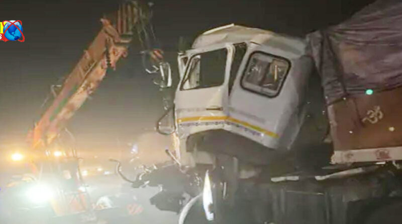 दिल्ली-जयपुर हाइवे पर भिड़े सात वाहन, किसी को गंभीर चोट नहीं