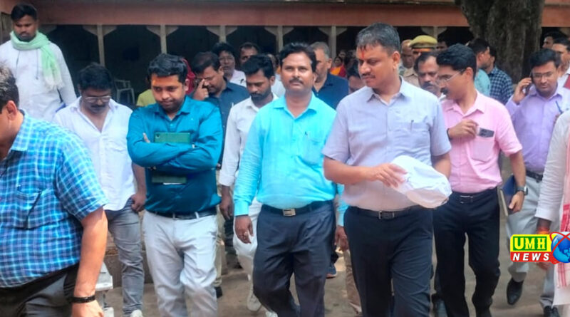 जिलाधिकारी ने पंचकोशी परिक्रमा के तीसरे पड़ाव रामेश्वर धाम का किया निरीक्षण दिया निर्देश