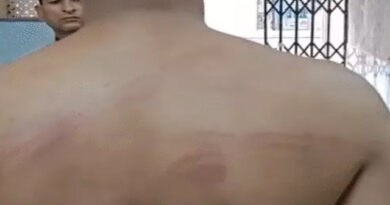 प्रयागराज : वकील को थाने में इतना पीटा कि तबीयत बिगड़ी, भड़के वकीलों का हंगामा
