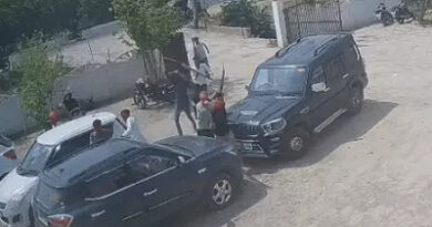 डांस करने से रोका तो दुल्हन के चाचा को पीटा,  3 गाड़ियां भी तोड़ी