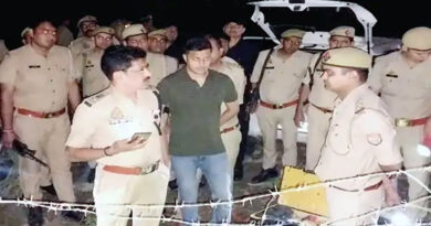 बुलंदशहर : जमीनी विवाद में कार पर हमला, प्रधानाचार्य समेत 5 लोग घायल