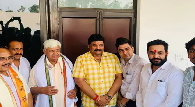 विश्व हिंदू परिषद के राष्ट्रीय अध्यक्ष पहुंचे खुर्जा