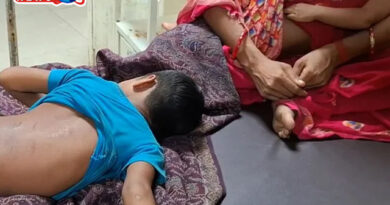 स्कूल संचालक के भतीजे ने 5 साल की बच्ची को बेल्ट से पीटा, नीडिल चुभाई!