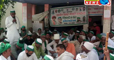 बुलंदशहर : रजिस्ट्री कार्यालय में 7000 रुपए की रिश्वत का VIDEO वायरल