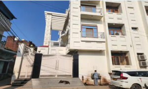 यूपी में मीट कारोबारियों पर इनकम टैक्स की रेड,4 शहरों में छापेमारी