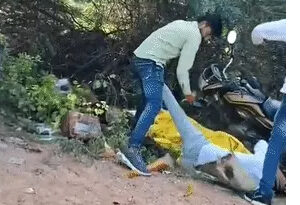 होटल में पत्नी को पड़ोसी के साथ पकड़ा, जमकर पीटा