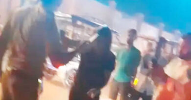 सिपाही ने महिला पर सरेआम बरसाए थप्पड़, नो पार्किंग में गाड़ी खड़ी करने पर विवाद