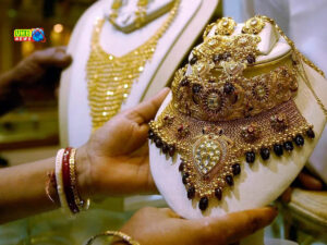 आज सोना ₹1,375 और चांदी ₹1,033 सस्ती हुई