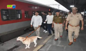  विक्रमशीला एक्सप्रेस में आतंकी और बम है, ट्रेन को अलीगढ़ में रोका