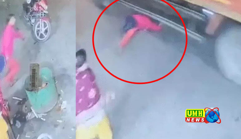 यूपी में समोसा खाते-खाते ट्रक के नीचे कूदी युवती