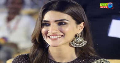 फ्लाइट में कृति सेनन ने किया ऐसा काम, वायरल हो गए...