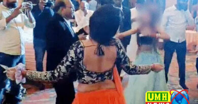 गोरखपुर : JE की रिटायरमेंट पार्टी, बार-बालाओं ने लगाए ठुमके