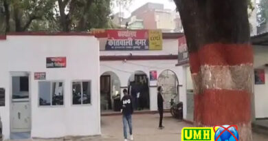 सुल्तानपुर में दो गुटों ने अवैध हथियार लहराए, पटाखे फोड़े