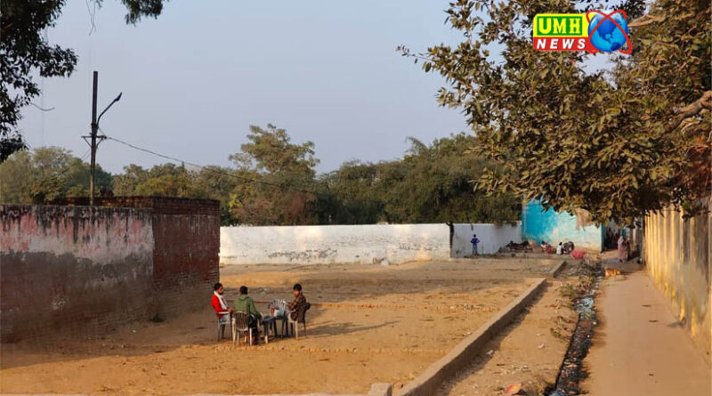 खुर्जा : भूतेश्वर मंदिर के पीछे अवैध रूप से काटी जा रही प्लाटिंग