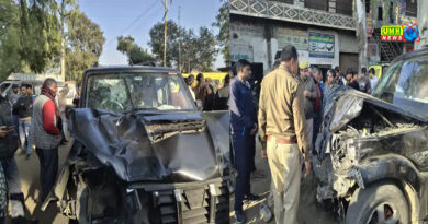 बुलंदशहर : स्कार्पियो और स्कूल वैन में भिड़ंत