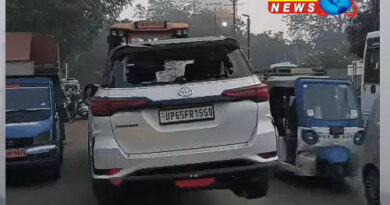 काशी : ब्लॉक प्रमुख के बेटे ने फॉर्च्यूनर से बाइक को घसीटा, छात्र को टक्कर मारी