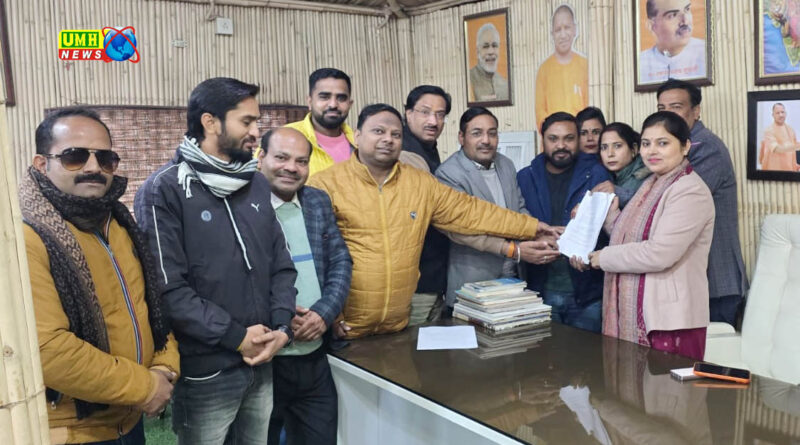 खुर्जा विधायक मीनाक्षी सिंह को मुख्यमंत्री के नाम 8 सूत्रीय ज्ञापन सौंपा गया