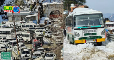 Shimla: Traffic jam after snowfall