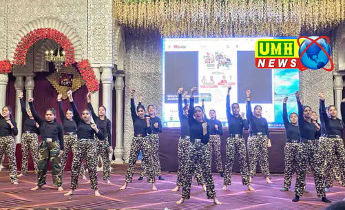 बुलंदशहर में धूमधाम से मना यूपी दिवस, बच्चों ने दीं सांस्कृतिक प्रस्तुतियां