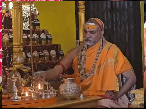 शंकराचार्य बोले- मेरी हत्या चाहने वालों से सुरक्षा कैसे मांगें