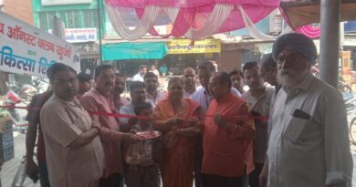 खुर्जा। निःशुल्क स्वास्थ्य जांच शिविर का आयोजन