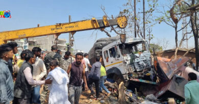 चरही : भीषण सड़क दुर्घटना