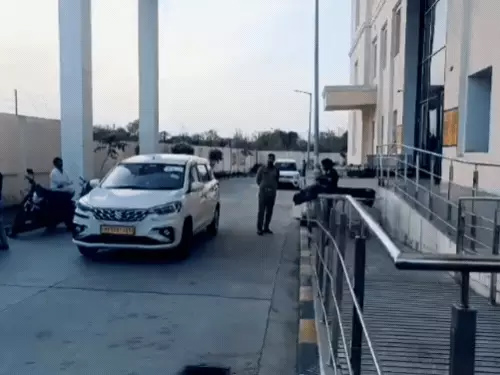 Auraiya: Inspector was boarding a moving train...fell on his face, died due to head injury