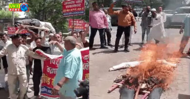 Smart meter traders take out funeral procession in Meerut