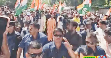 BJP took out public protest Mahila Padayatra, Yogi himself walked along with him